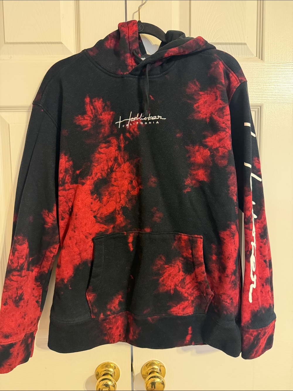 Hollister Black and Red Tie-Dye Pullover Hoodie - Men